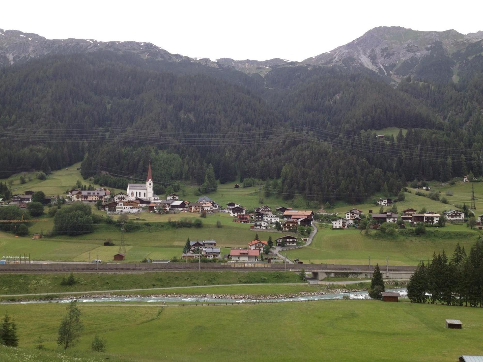 Haus Abendrot Daire Sankt Anton am Arlberg Dış mekan fotoğraf