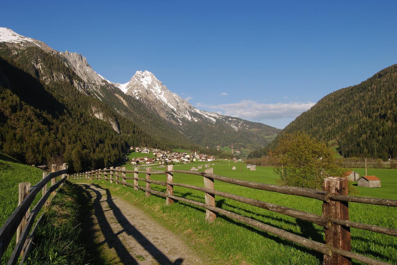 Haus Abendrot Daire Sankt Anton am Arlberg Dış mekan fotoğraf